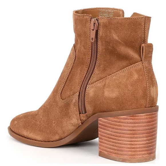 Chelsea & Violet Wren Light Brown Suede Heeled Booties Asymmetrical Boots Sz 8 - Picture 4 of 16